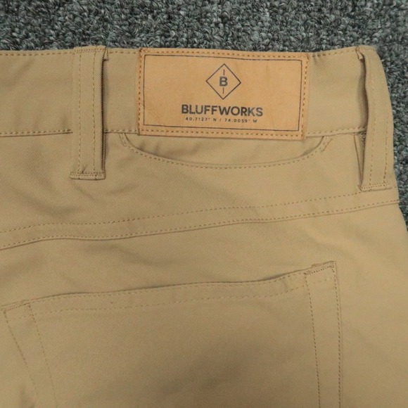 Bluffworks Pants Mens 38x28 Khaki Tan Ascender Regular Fit Chino Straight Travel - Picture 7 of 12